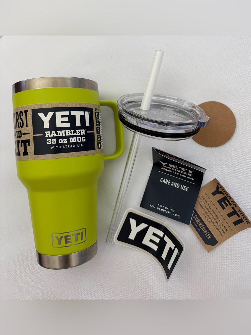 Yeti 35 oz Straw Mug Cup Rambler Water Bottle